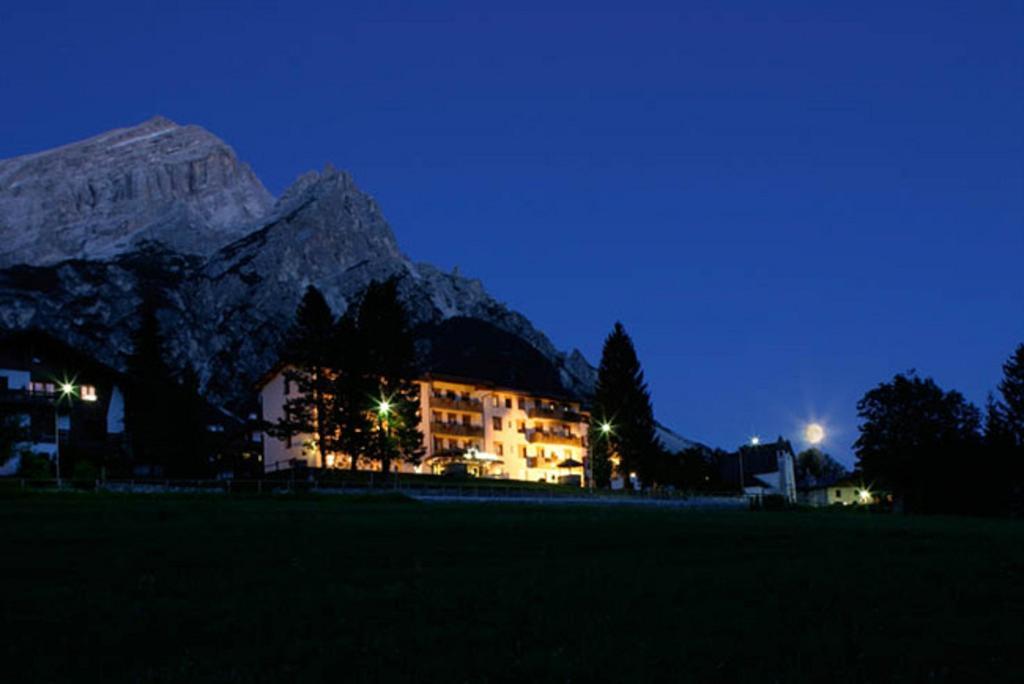 Hotel Roma San Vito di Cadore Eksteriør bilde