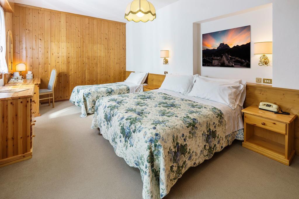 Hotel Roma San Vito di Cadore Rom bilde