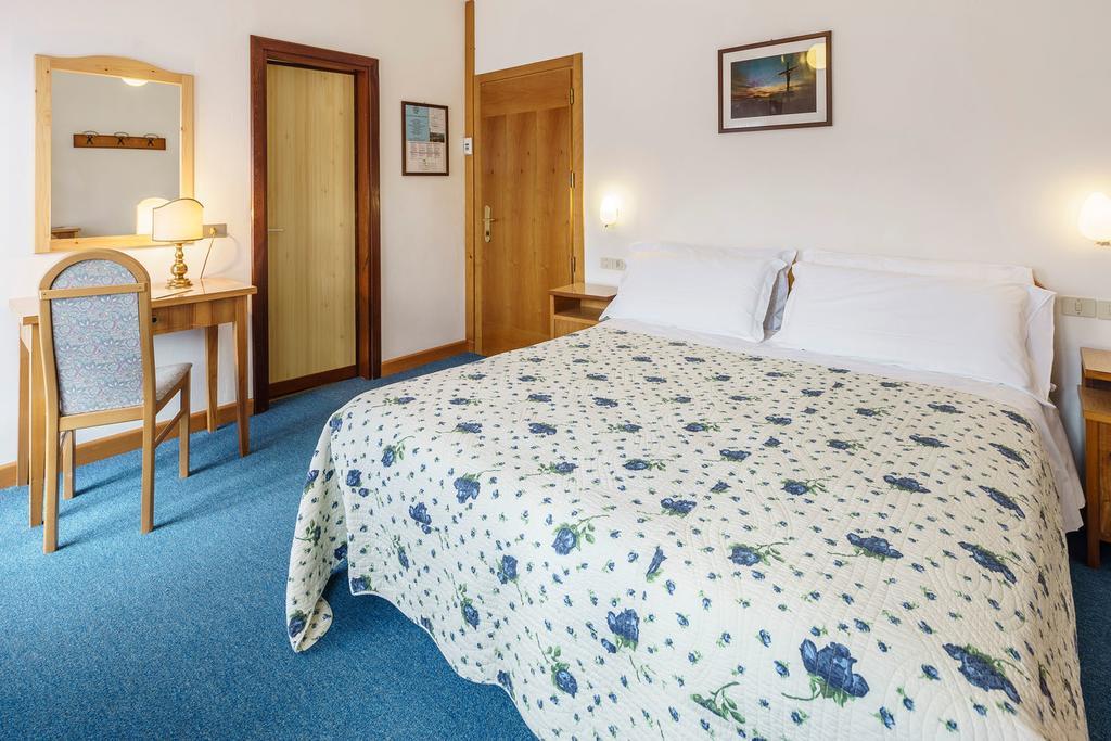 Hotel Roma San Vito di Cadore Rom bilde